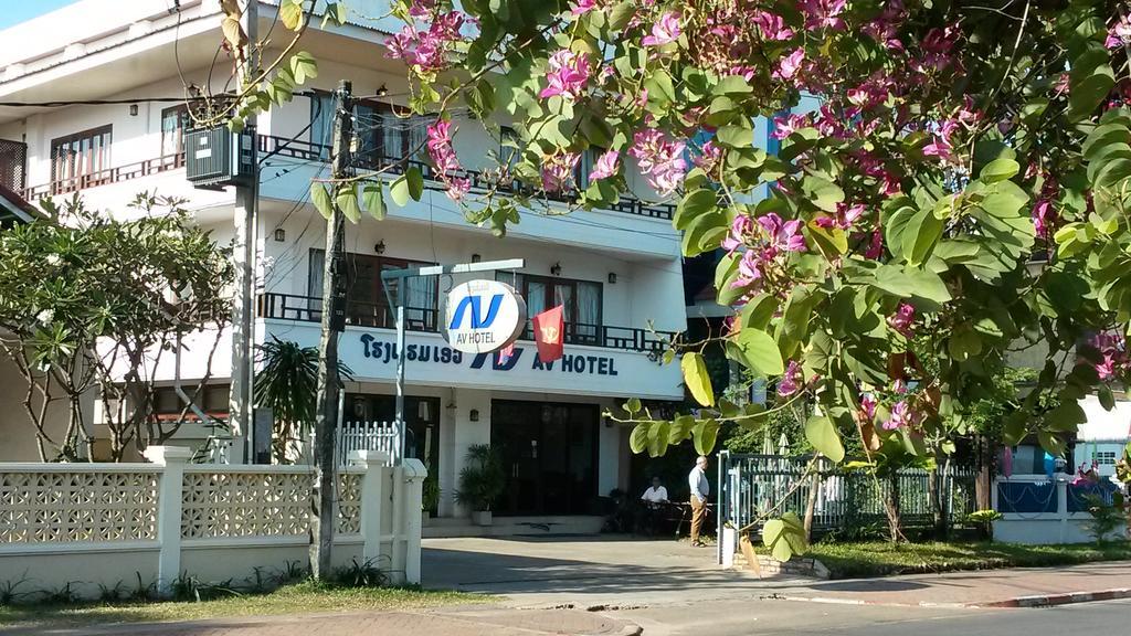 Av Hotel Vientiane Exteriör bild