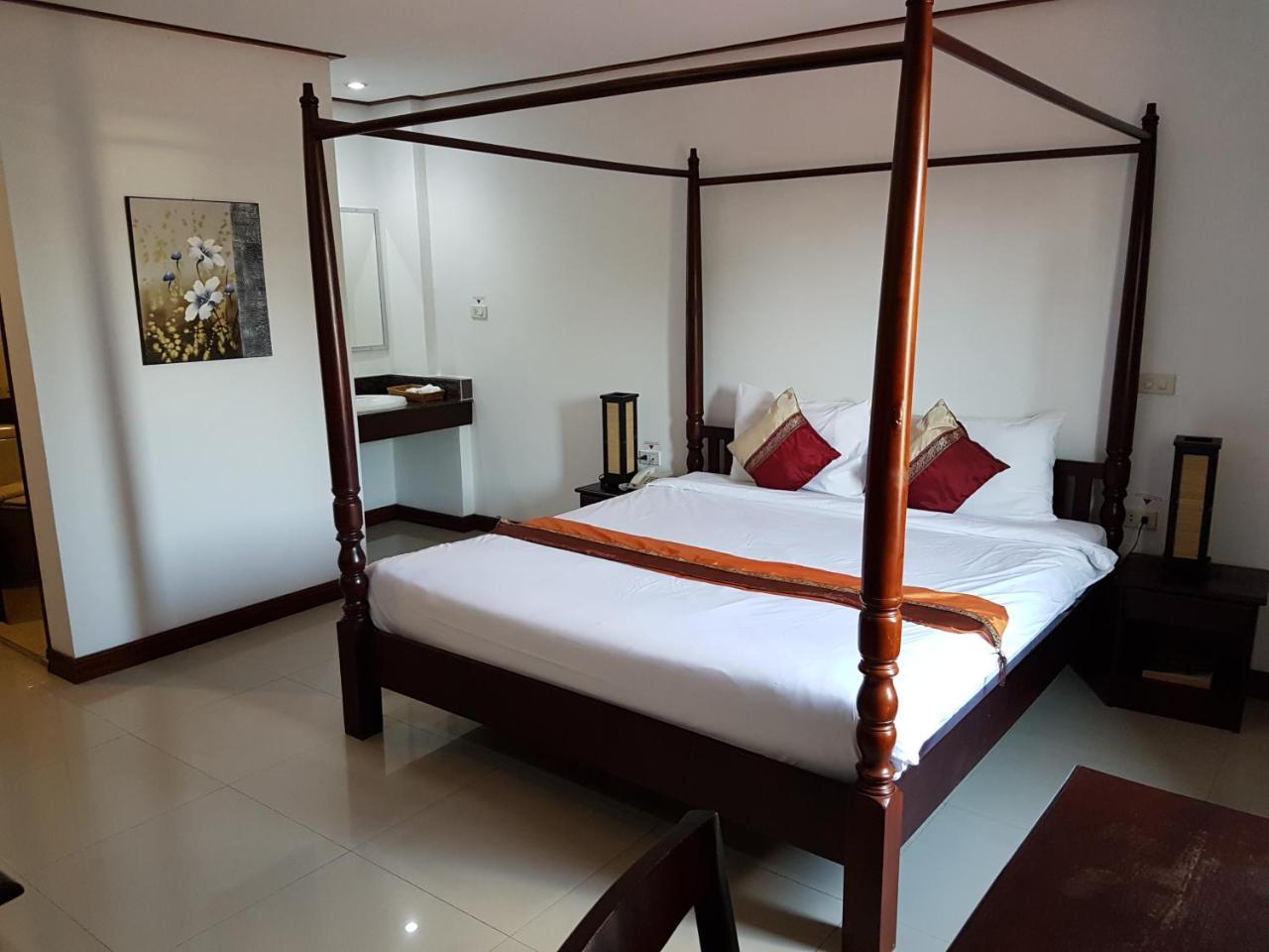 Av Hotel Vientiane Exteriör bild