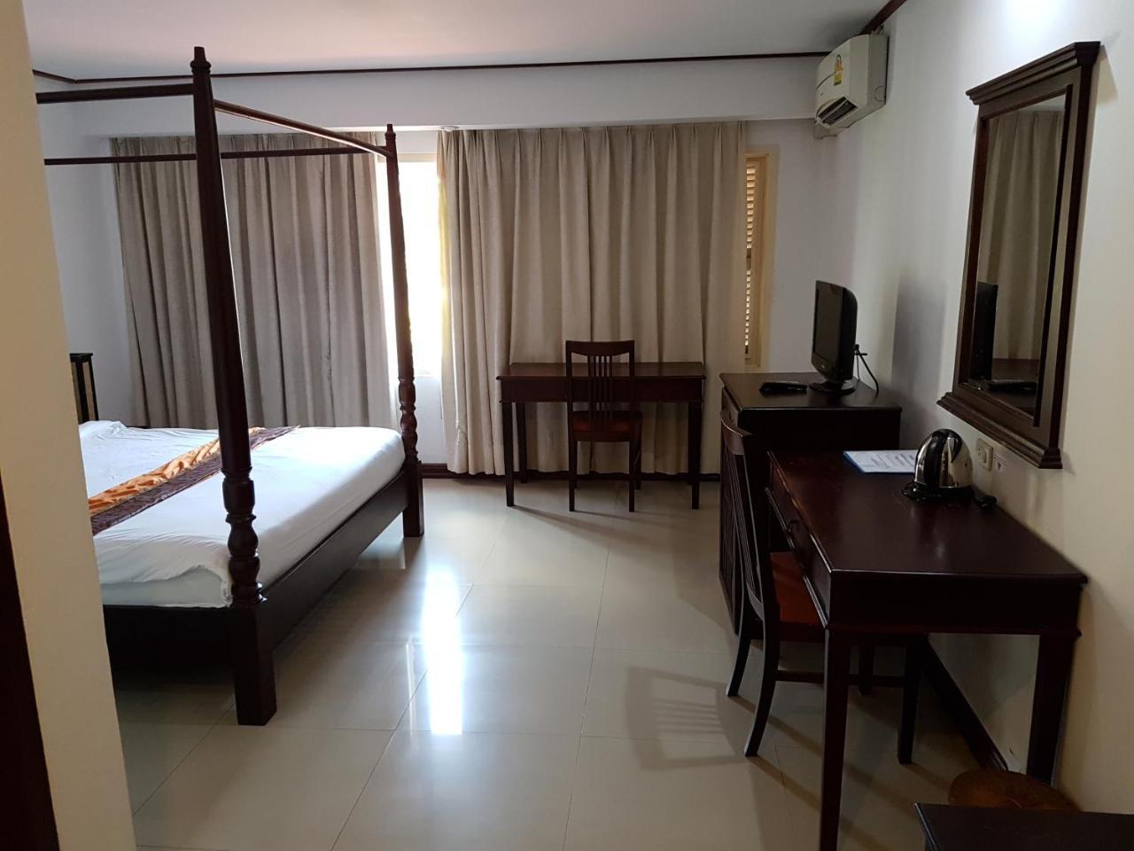Av Hotel Vientiane Exteriör bild